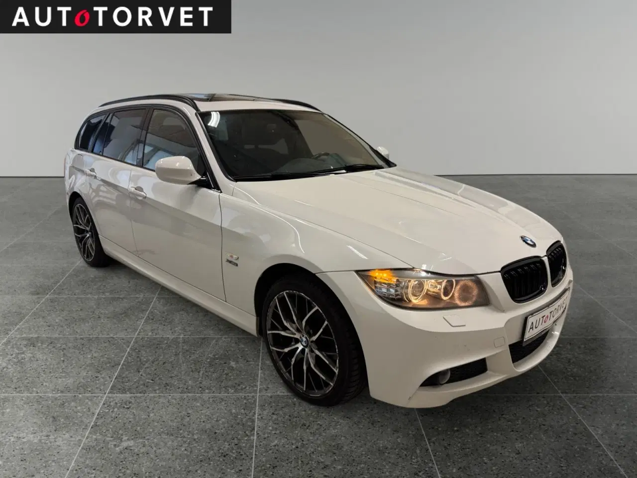 Billede 2 - BMW 320d 2,0 Touring xDrive aut.