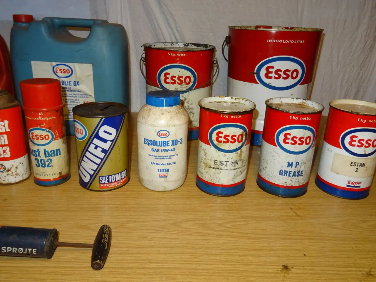Billede 5 - Esso samling af dåser,dunke m.m