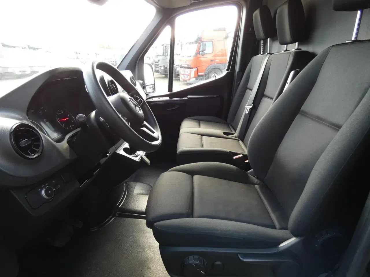Billede 10 - Mercedes-Benz Sprinter 317 2,0 CDI A2 H2 RWD 9G-Tronic 170HK Van Aut.