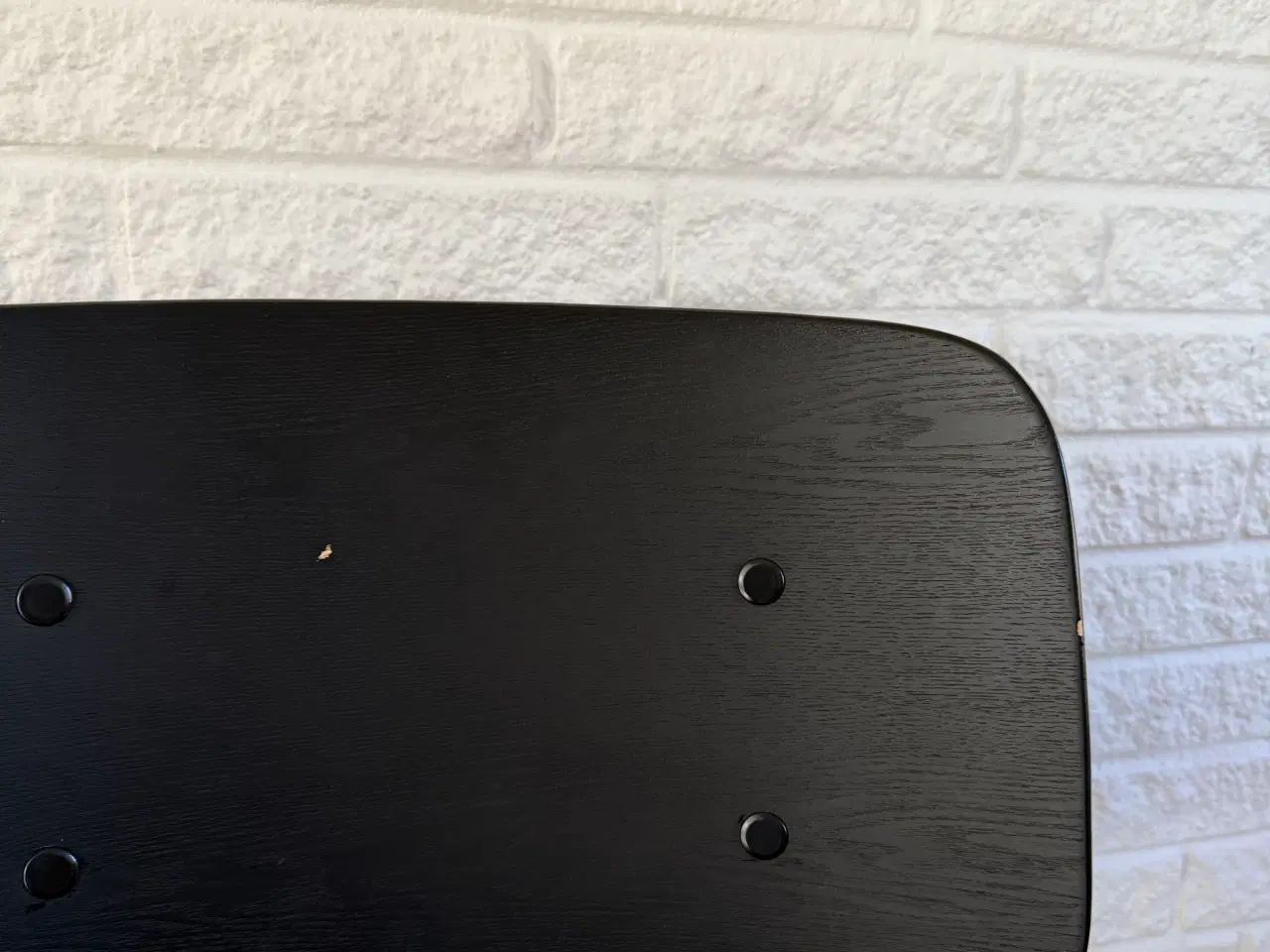 Billede 7 - Plankebord med tillægsplade og 6 spisebordsstole