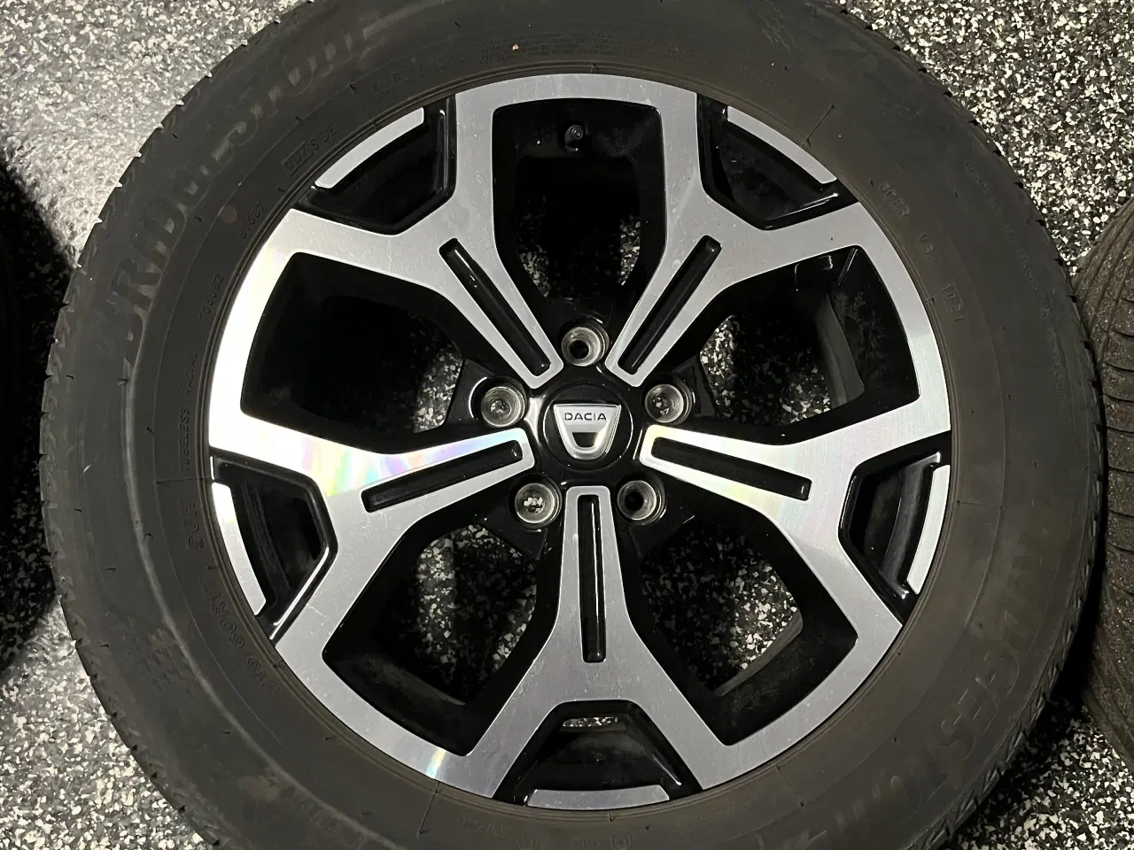 Billede 3 - Dacia Duster originale alufælge 17” sommerhjul