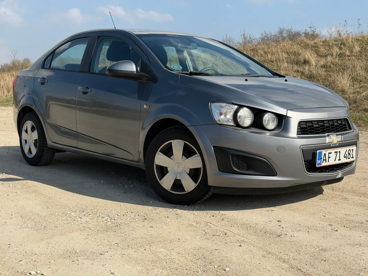 Billede 2 - Rummelig fornuftig bil