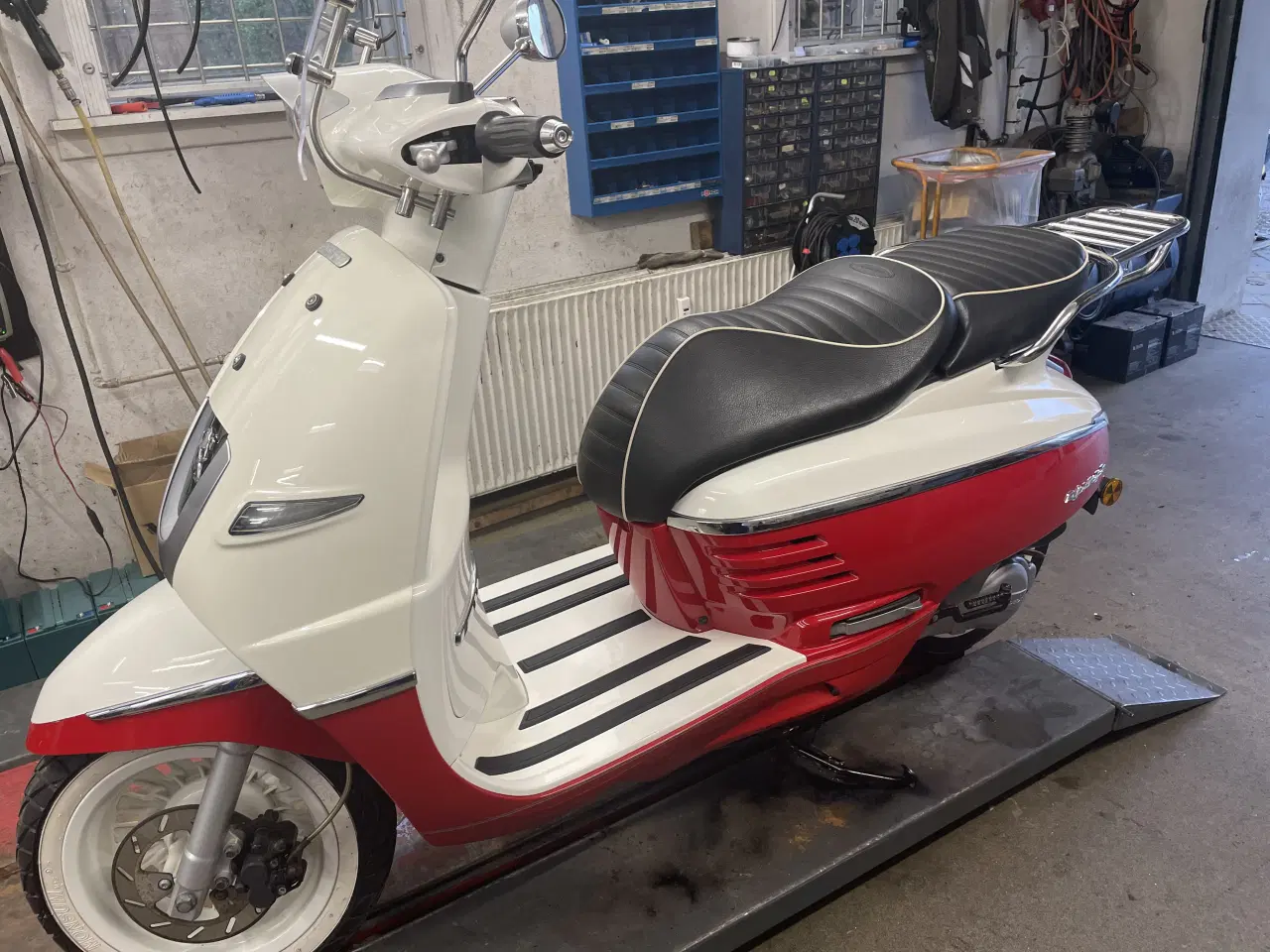 Billede 2 - Peugeot Django 30 årg 2017