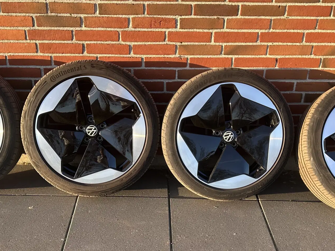 Billede 1 - VW ID.3. Originale 20” alufælge med sommerdæk