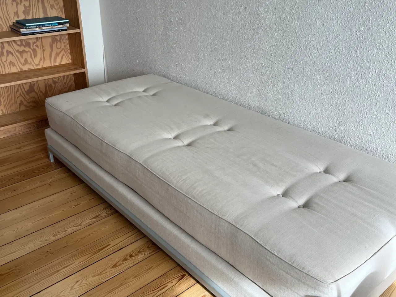 Billede 1 - Divan gratis