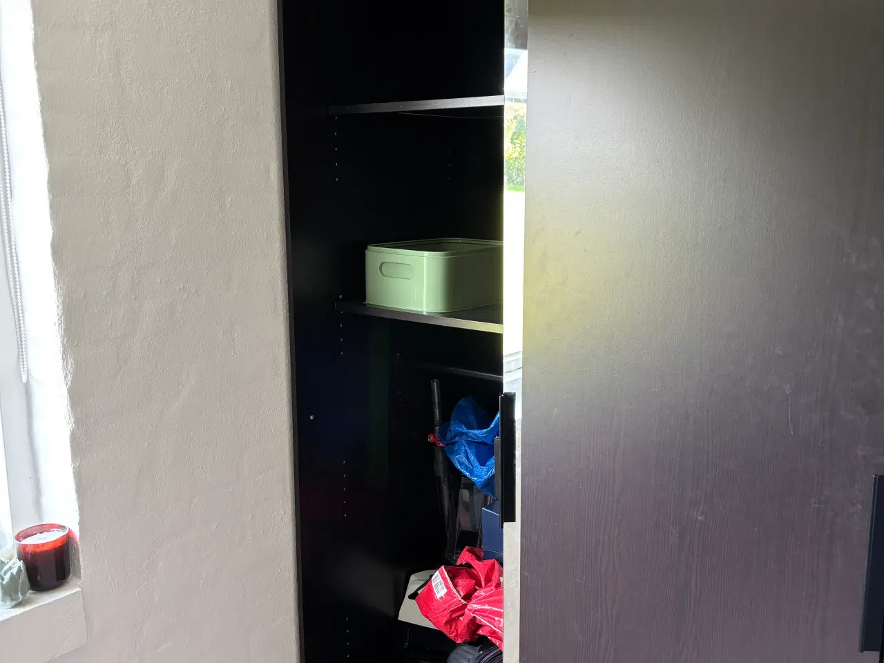 Billede 3 - Garderobe skab, med skydelåge/spejl