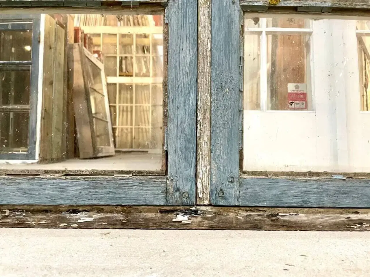 Billede 4 - 2-fags, 3-ruders bondehusvindue m. karm