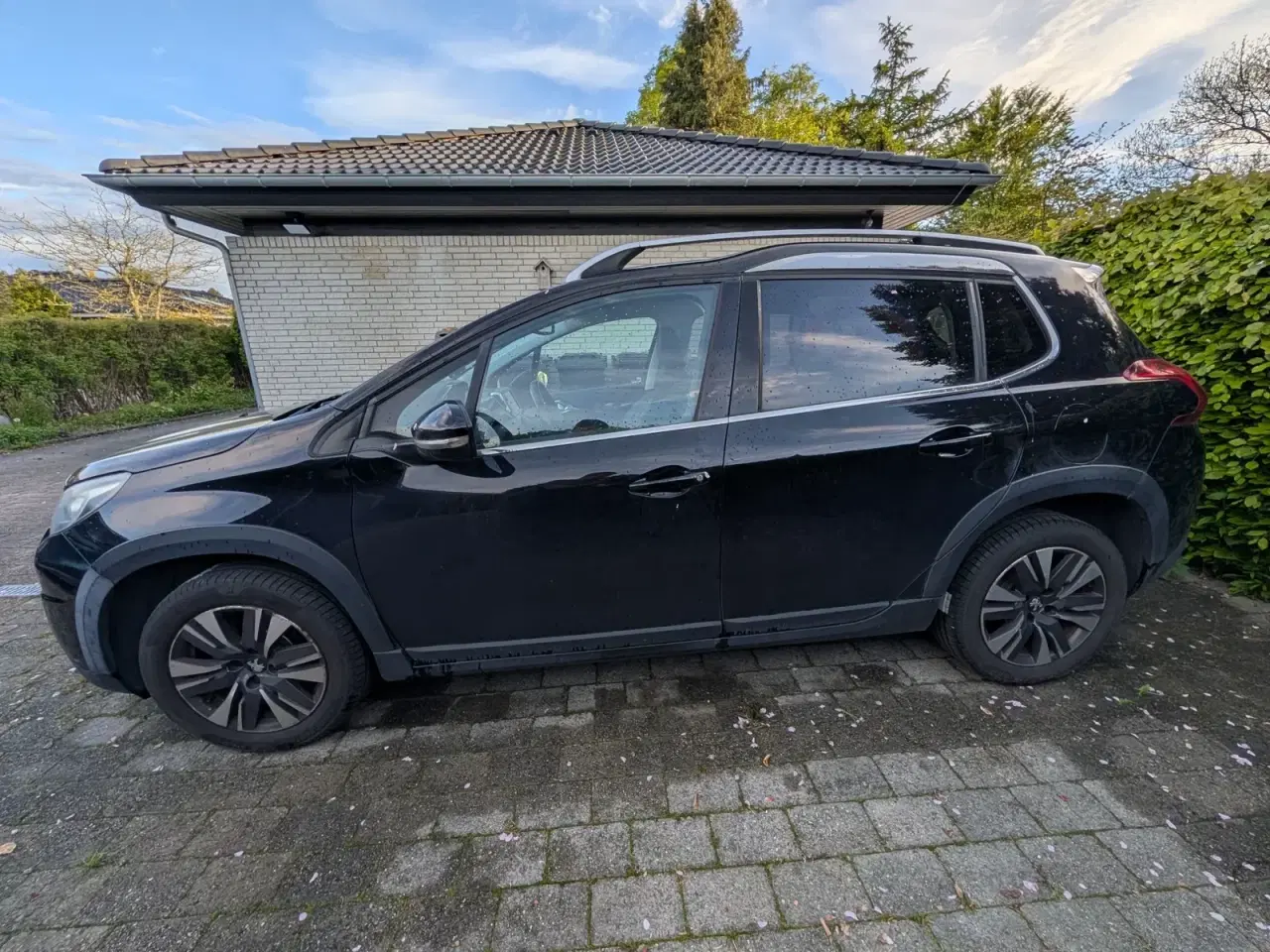 Billede 6 - Peugeot 2008 1,6 BlueHDi 100 Allure Sky