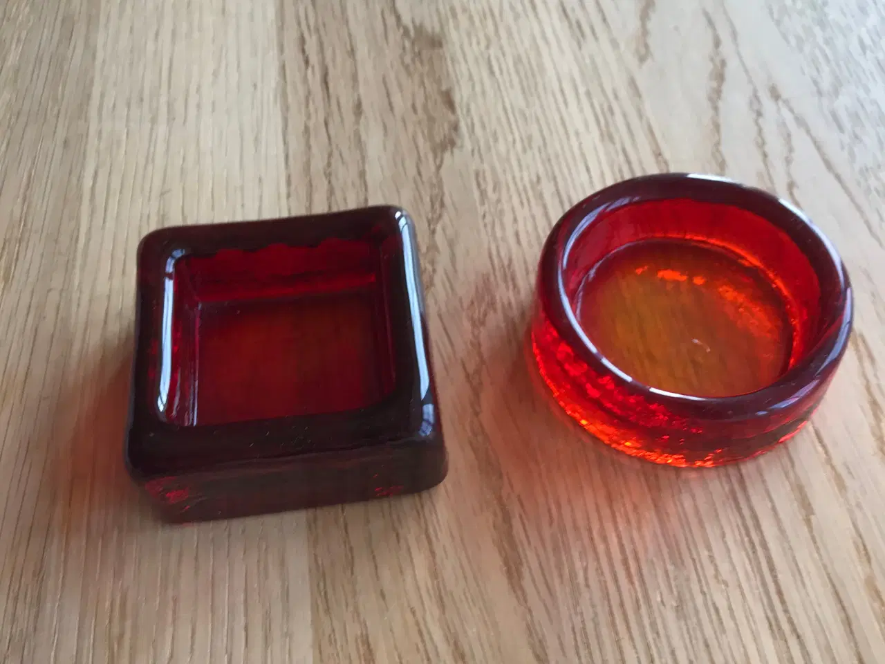 Billede 1 - Saltkar i rødt glas