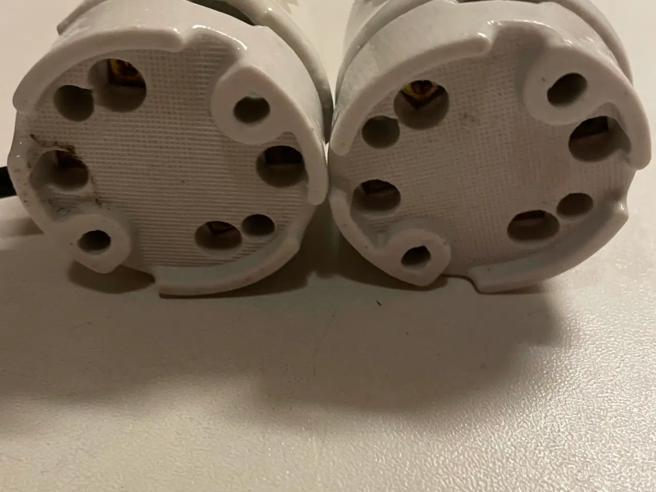 Billede 3 - 2 Porcelæn fatninger