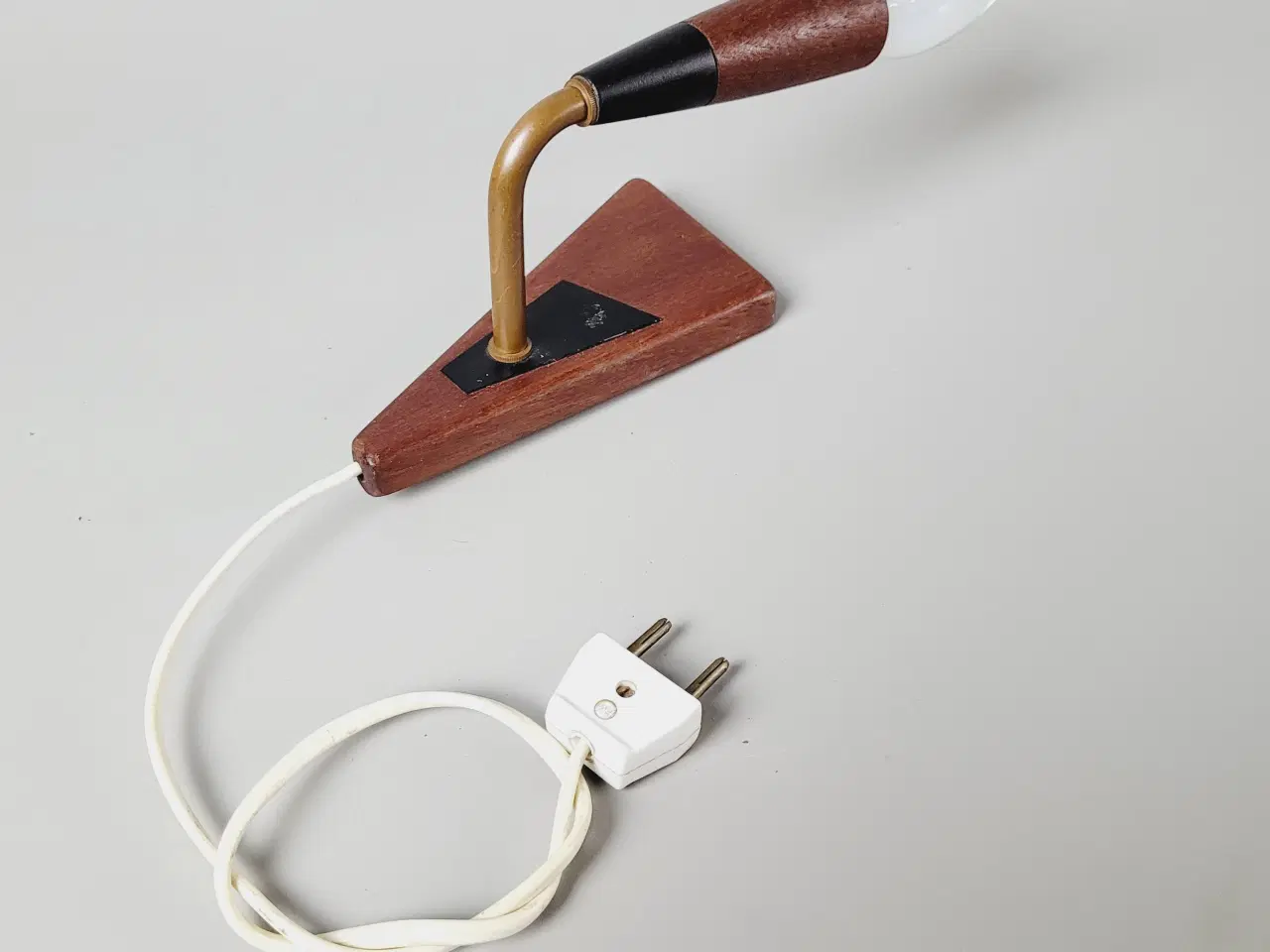 Billede 9 - ⭐️· Super flot retro væglampe i teak og kobber