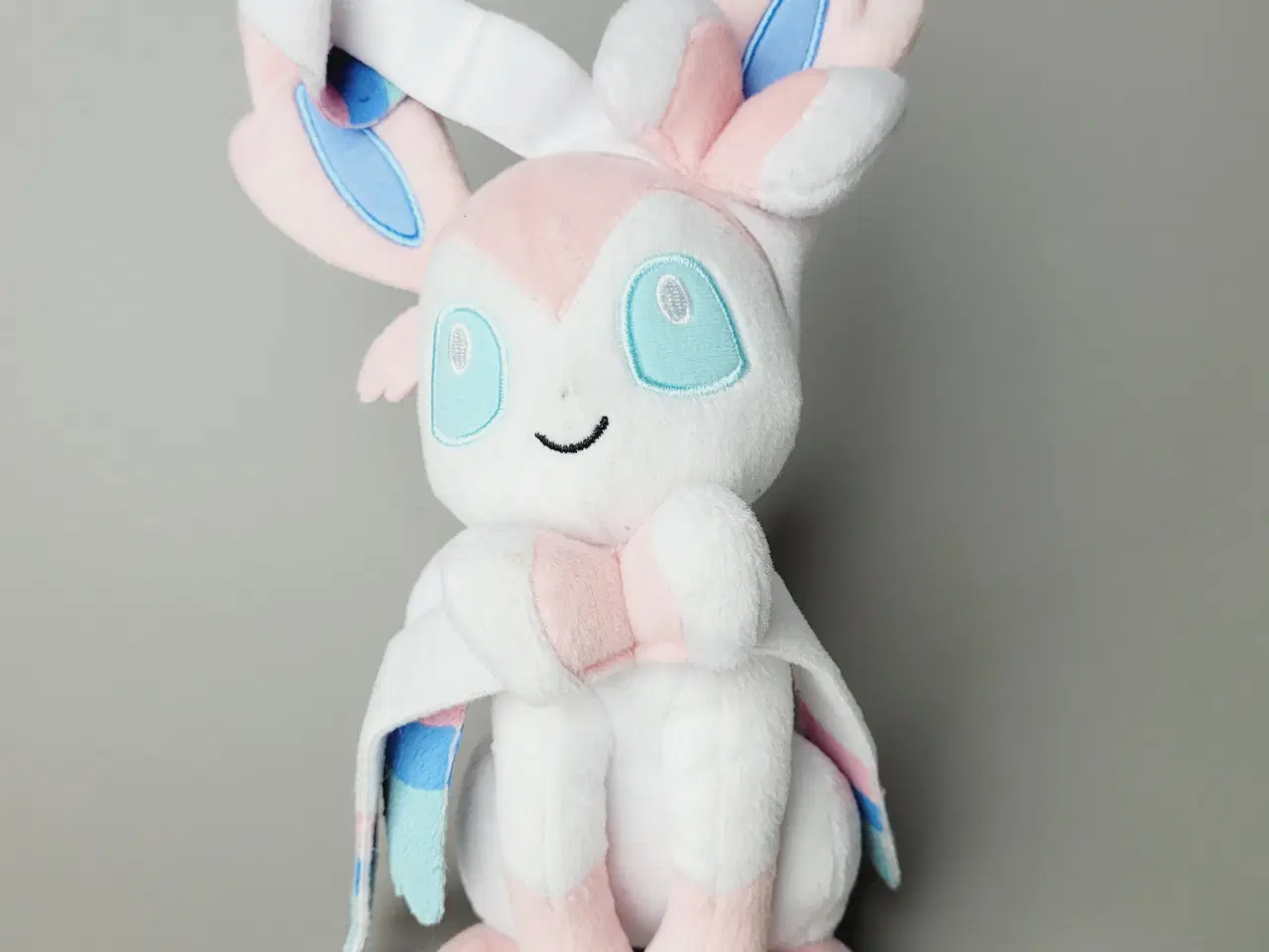 Billede 1 - ⭐️· Sylveon plysdyr fra Pokémon