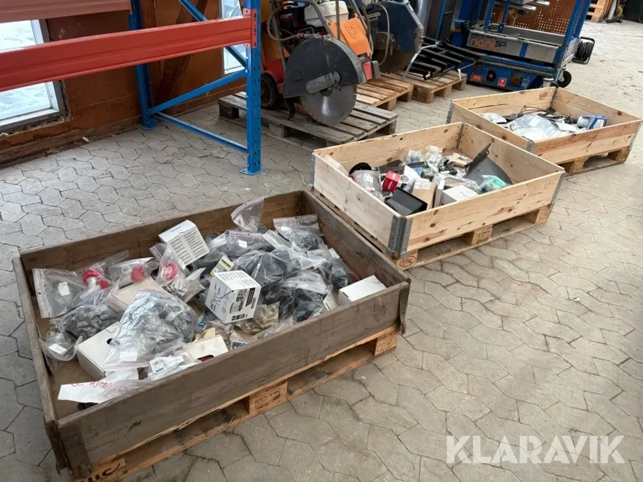 Billede 1 - 4 paller Blandet Reservedele