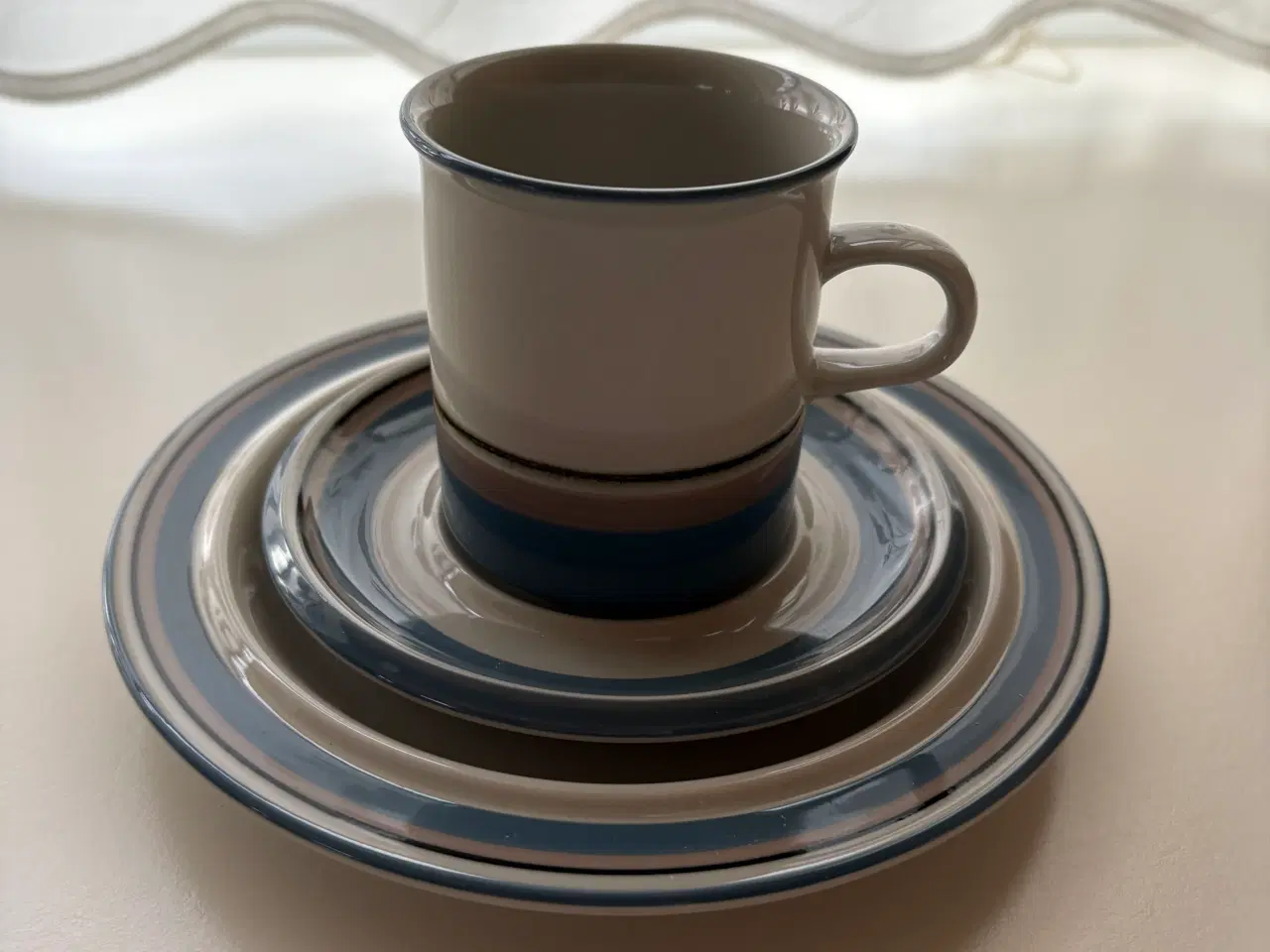 Billede 1 - Uhtua Arabia Komplet kaffe/spisestel