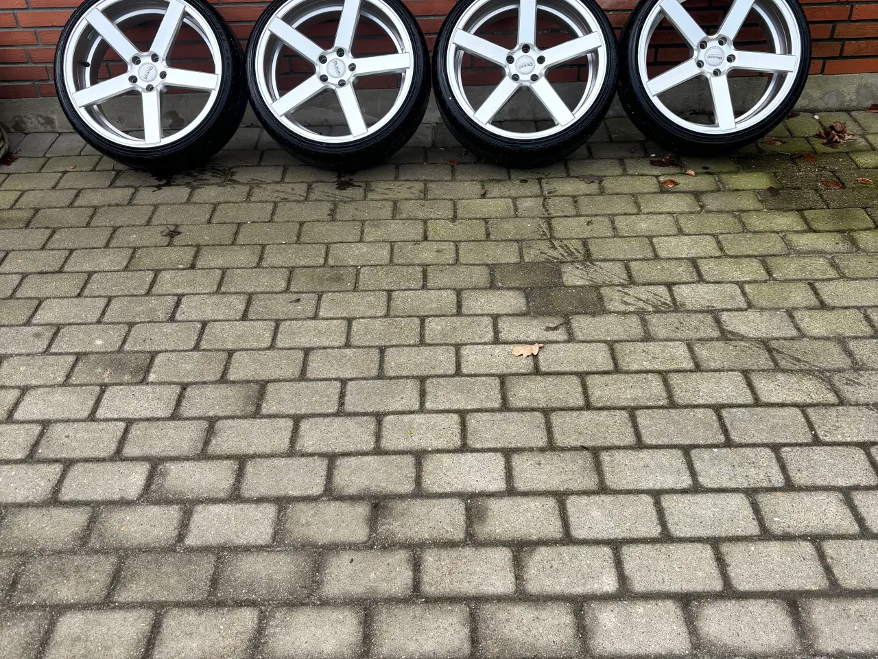 Billede 1 - 20” alufælge 