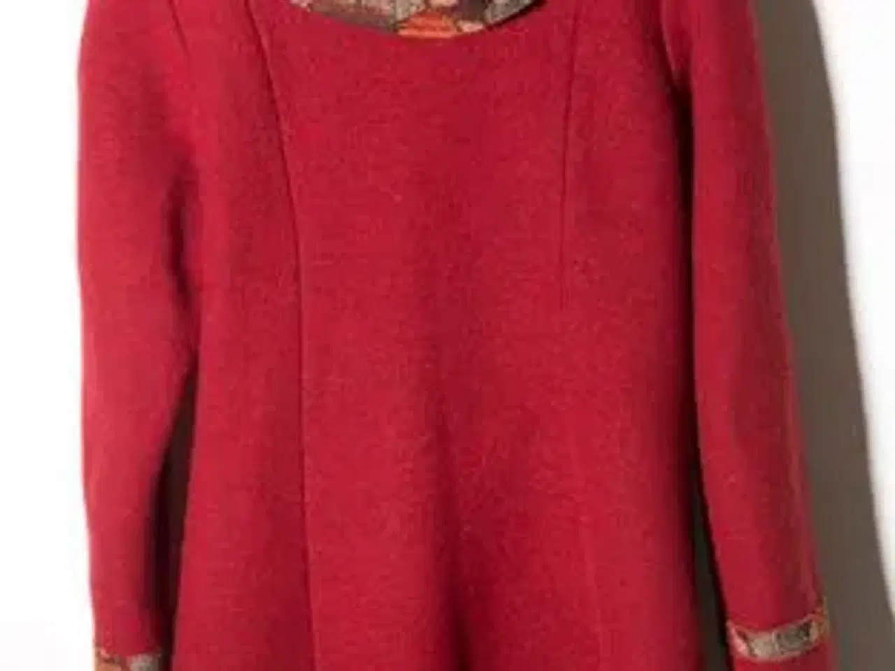 Billede 2 - Rød uld frakke