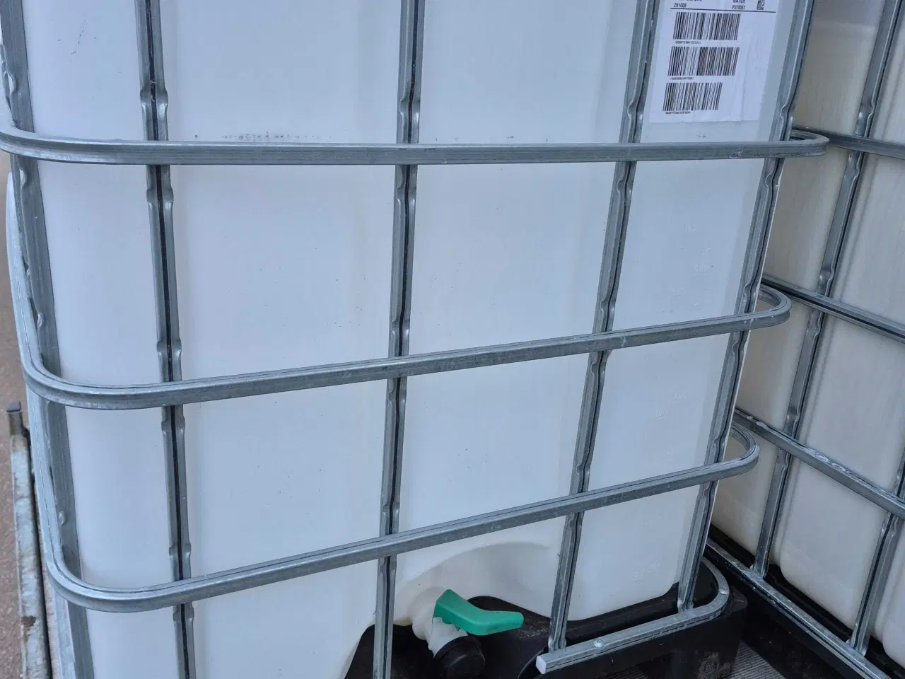 Billede 2 - Palletank med plastikpalle 1000l 