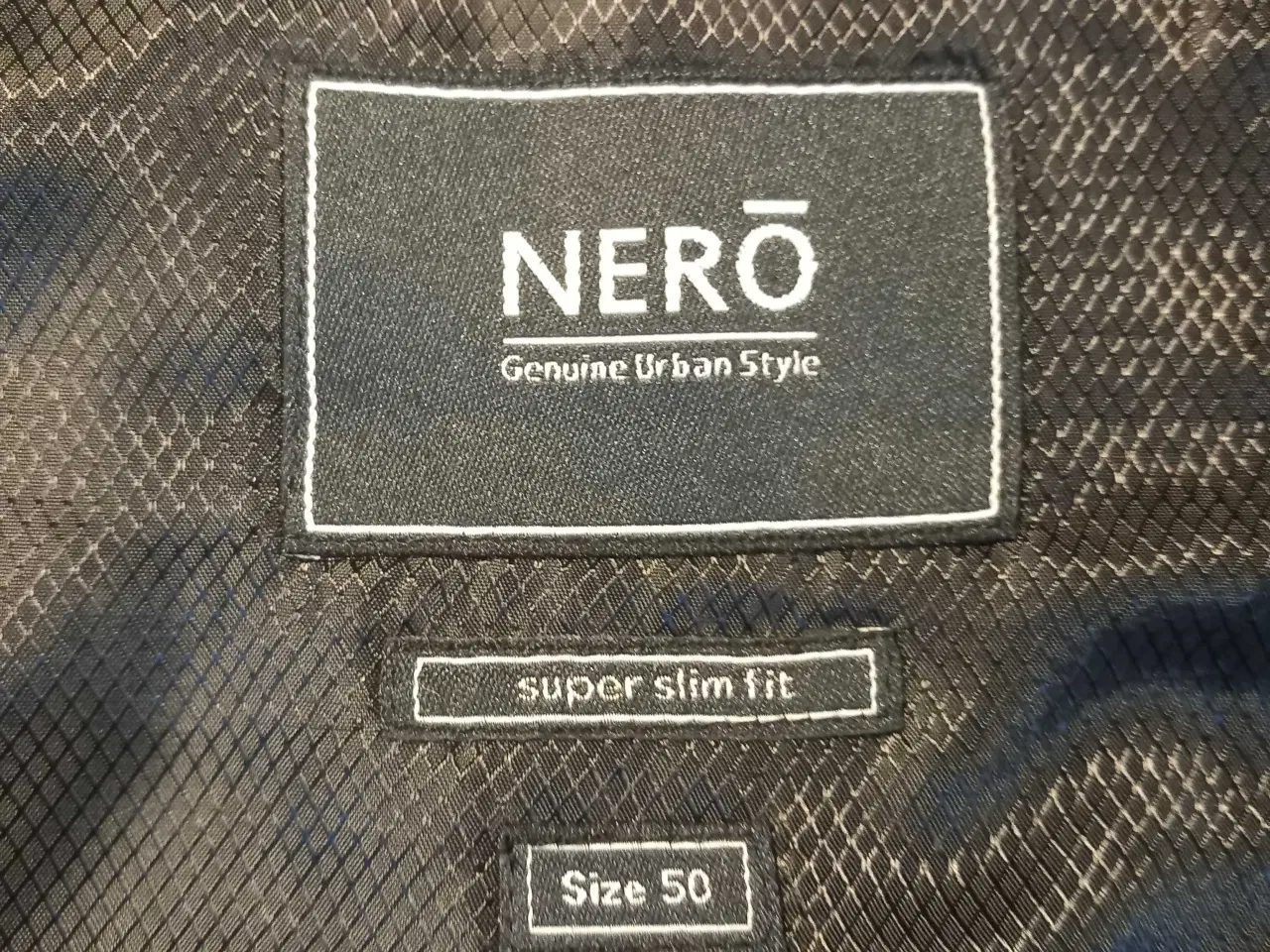 Billede 8 - NERO sort blazer/habit jakke, størrelse 48/50