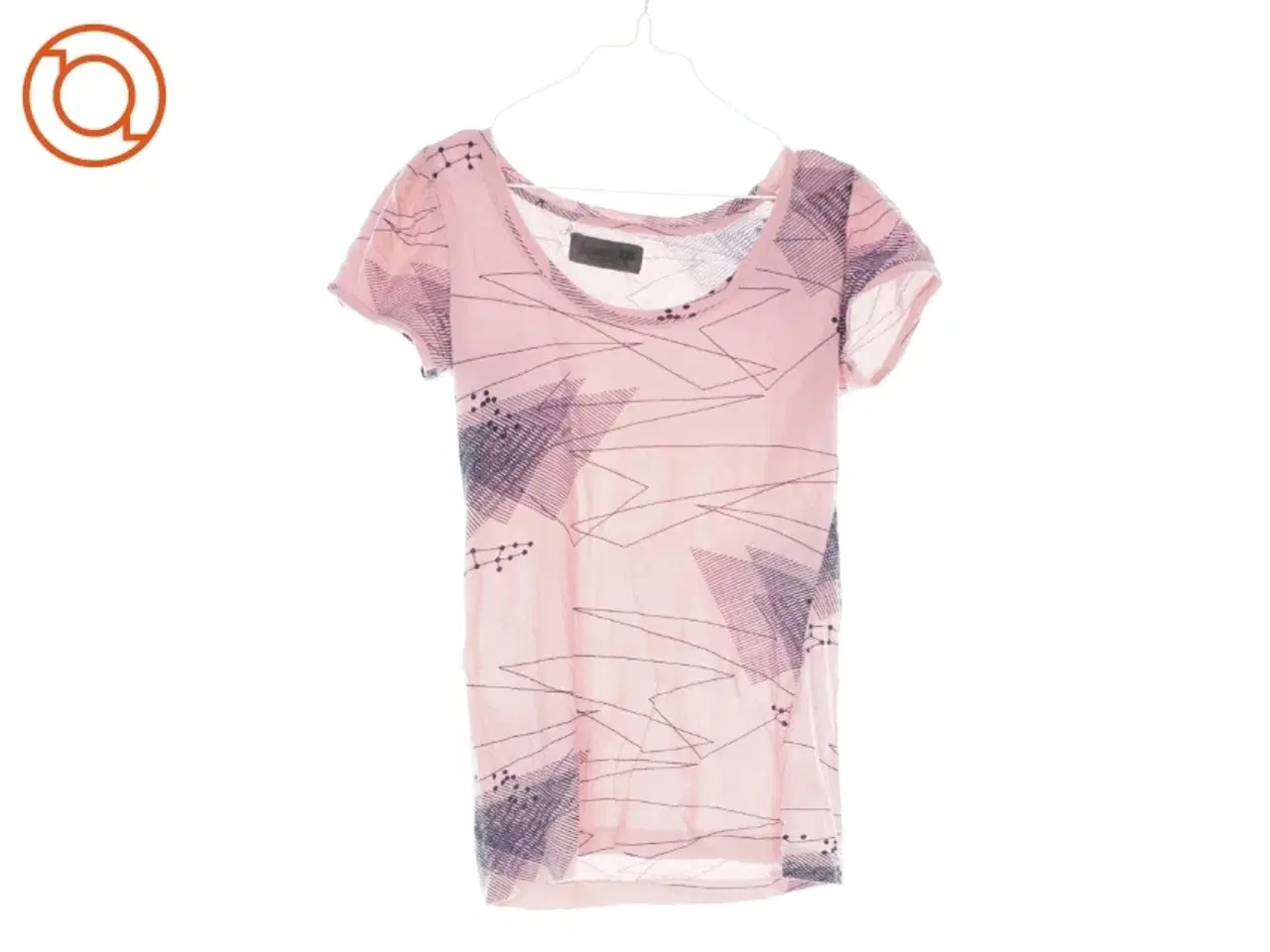 Billede 1 - T-Shirt  (str. 134 cm)