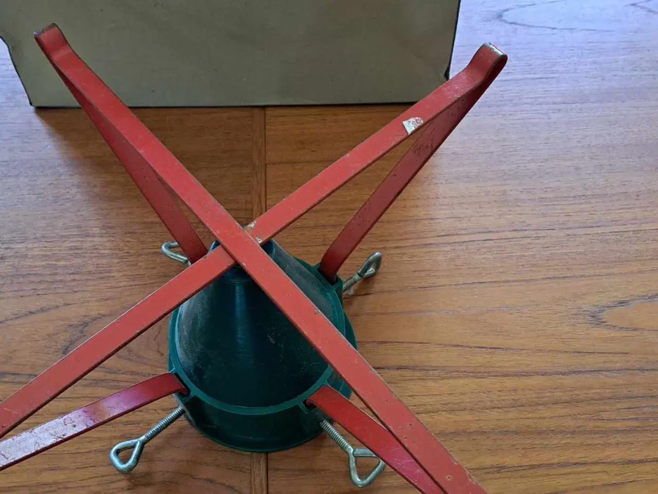 Billede 4 - Juletræs fod metal/plast