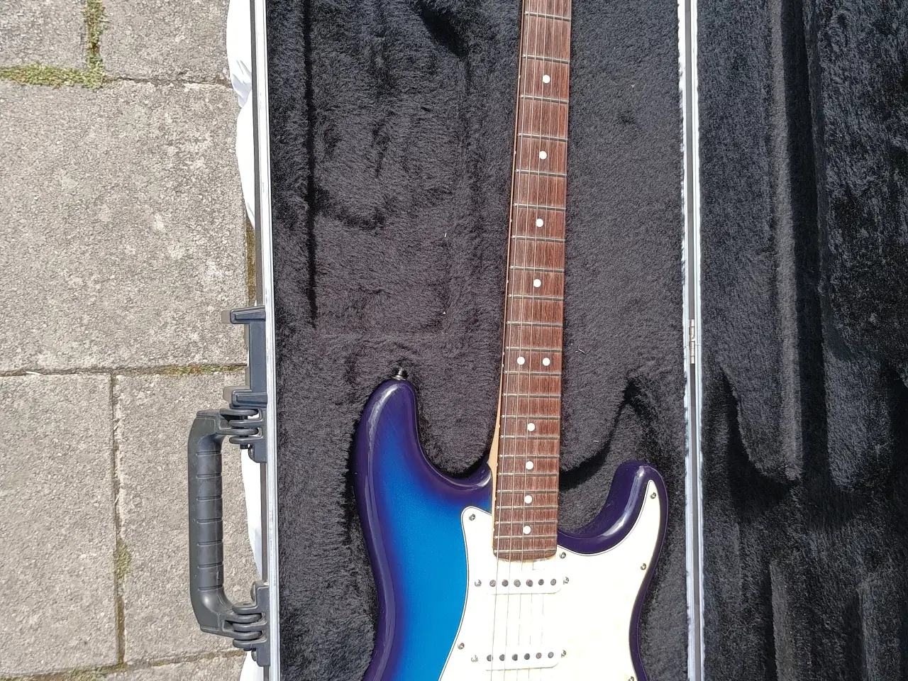 Billede 1 - Fender Stratocaster "Bonnie Raitt Signature" 