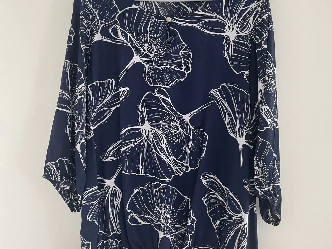 Billede 2 - Bluser med 3/4 og lang ærmer XL, 4 stk. (100kr for