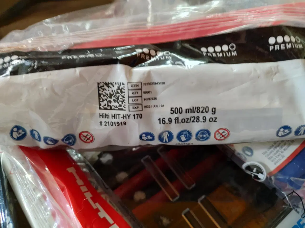 Billede 2 - To komponenter Hilti montage lim