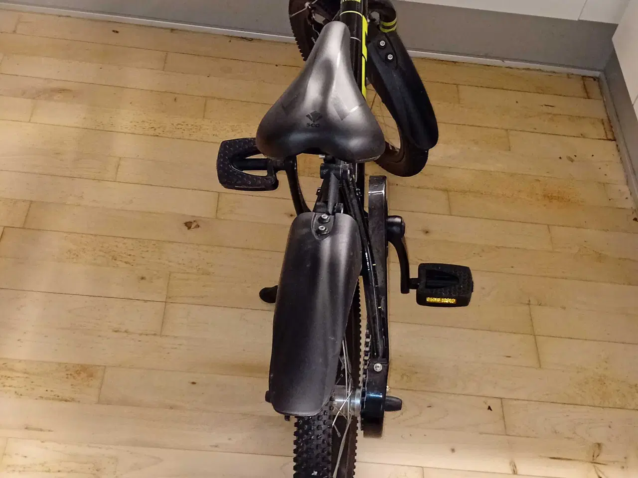 Billede 4 - Sort SCO Børnecykel 16 tommer. 