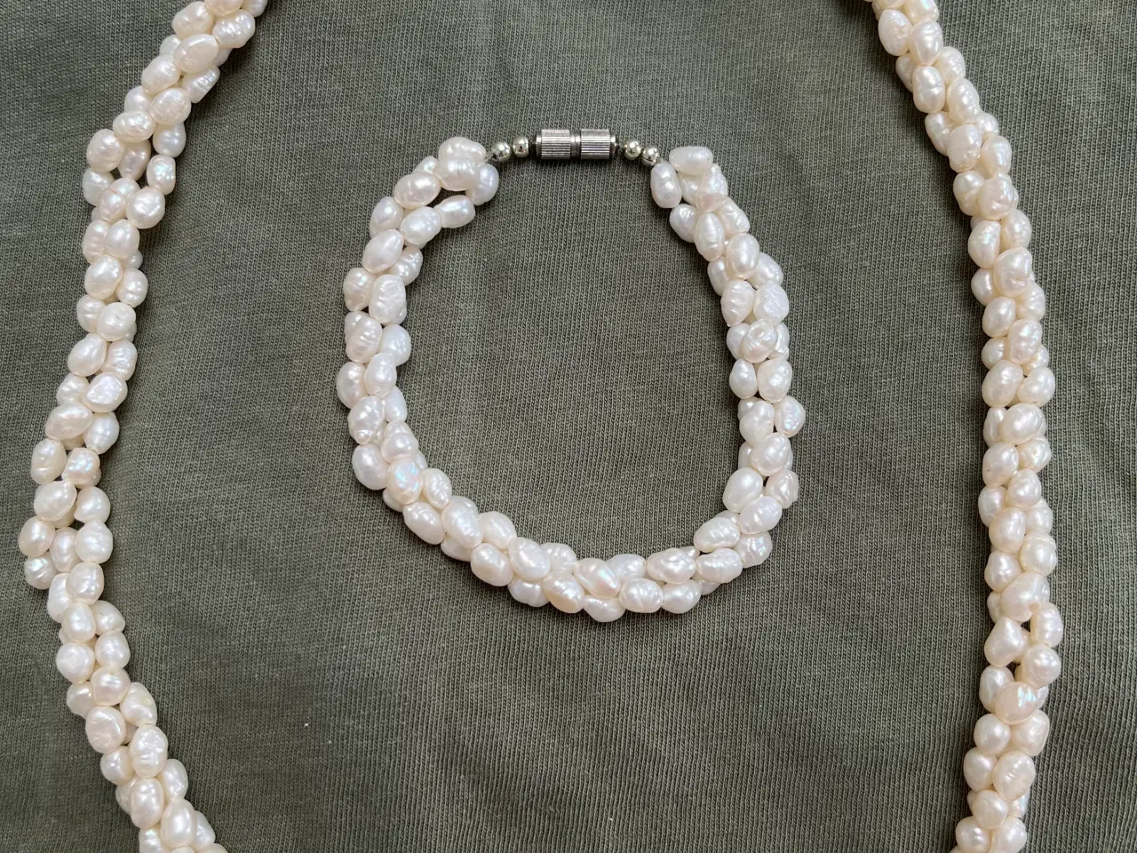 Billede 2 - Smykkesæt med perler