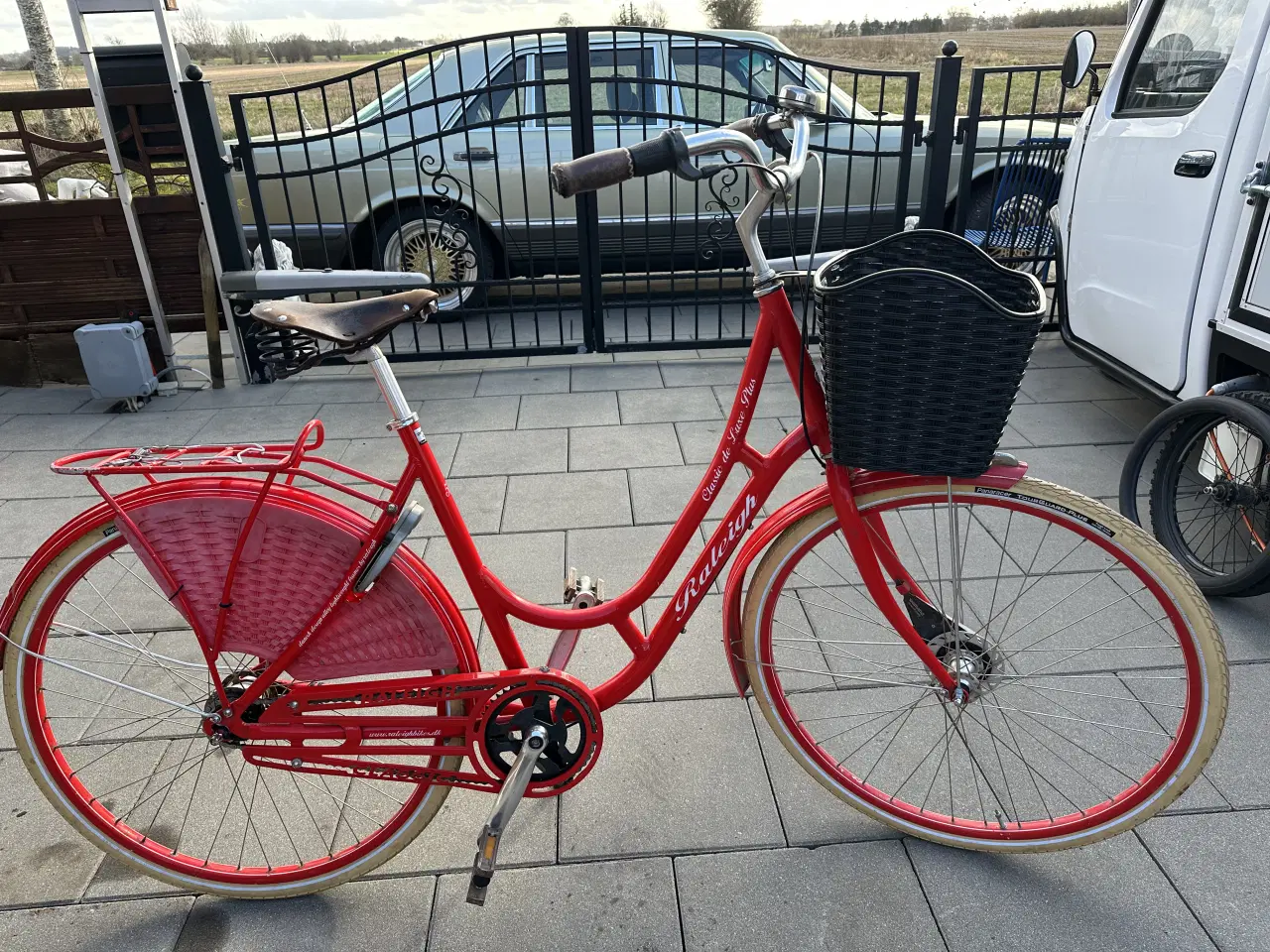 Billede 4 - Købt til 5899 kr 🤑 lækker model