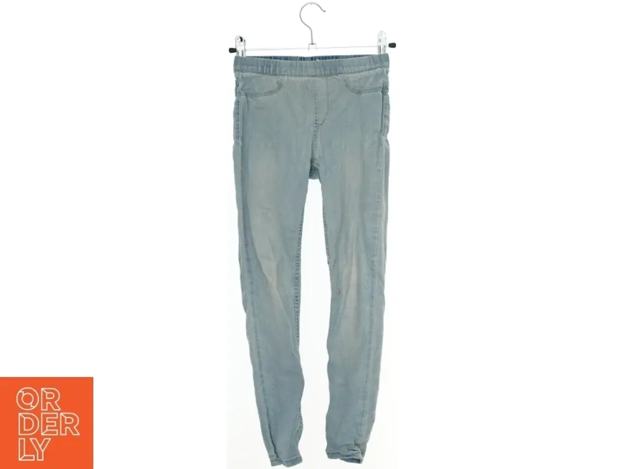Billede 1 - Lyseblå bukser med elastik i taljen fra H&M (str. 128)