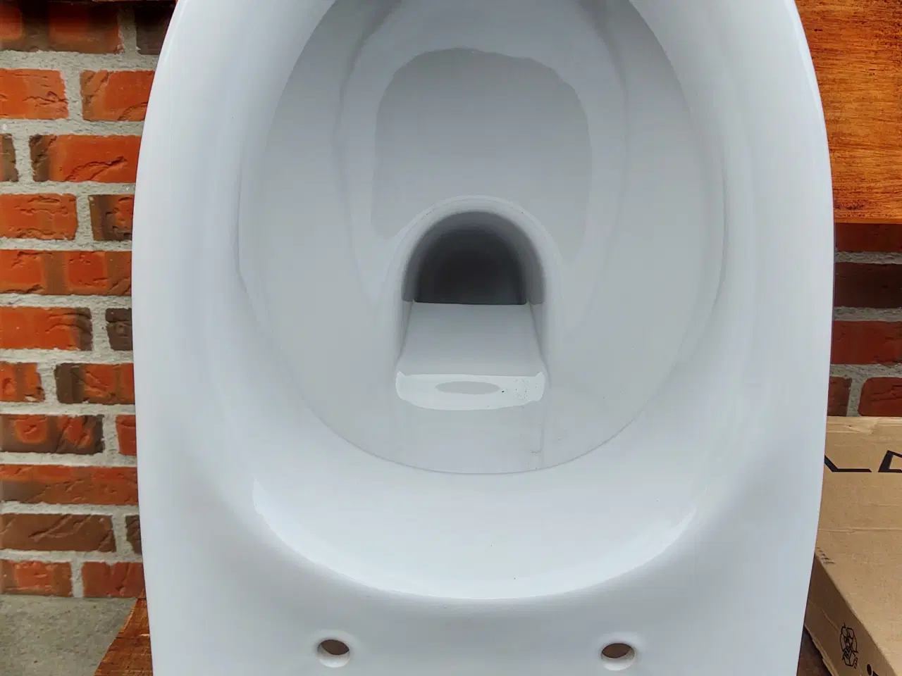 Billede 1 - Nyt toilet vægophæng model PRONORDICE/toiletbrætte