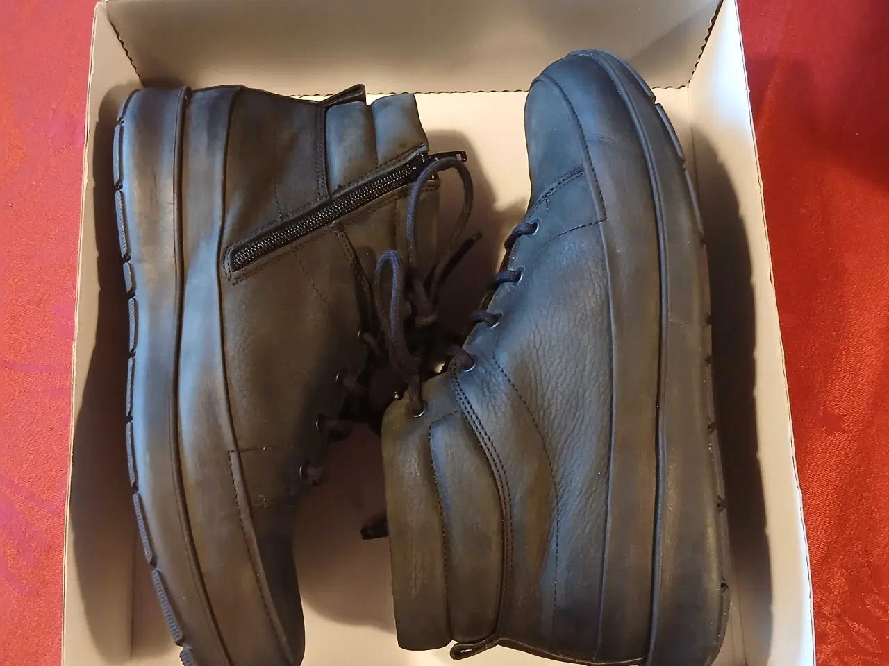 Billede 1 - New Feet støvler str 39