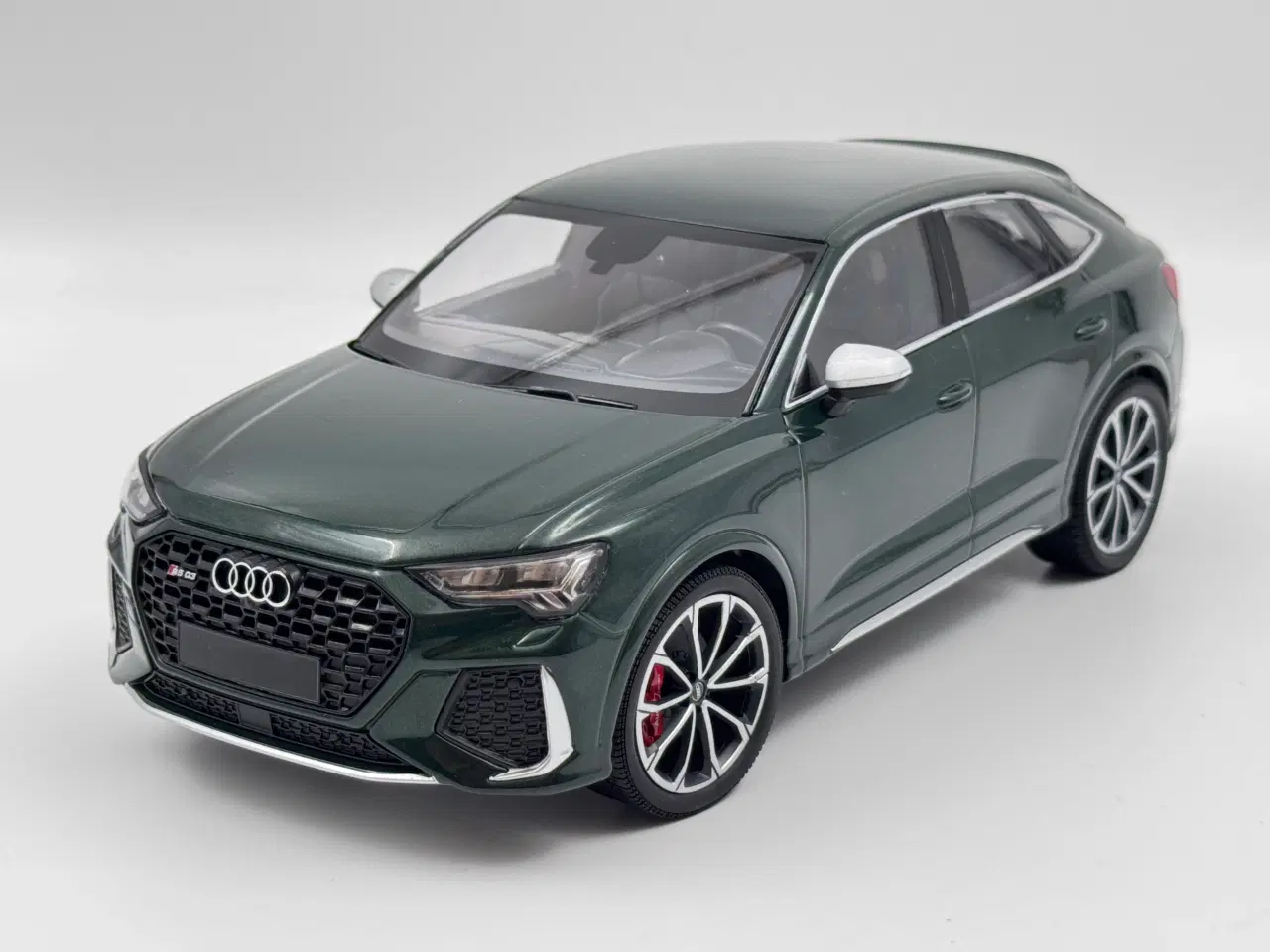 Billede 2 - 2019 Audi RSQ3 Sportback - Limited Edition - 1:18