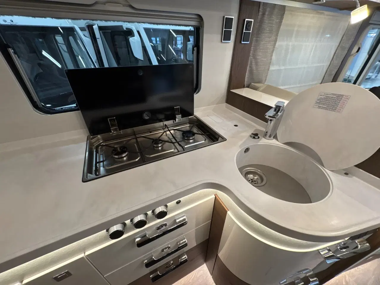 Billede 9 - Hymer B-ML I880 2,0 CDi 170 aut.