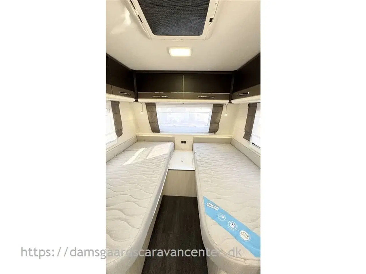 Billede 14 - 2020 - Caravelair Artica 492   Enkeltsenge-Lamel-Gulvtemp.-Posemarkise Revo Zip 400