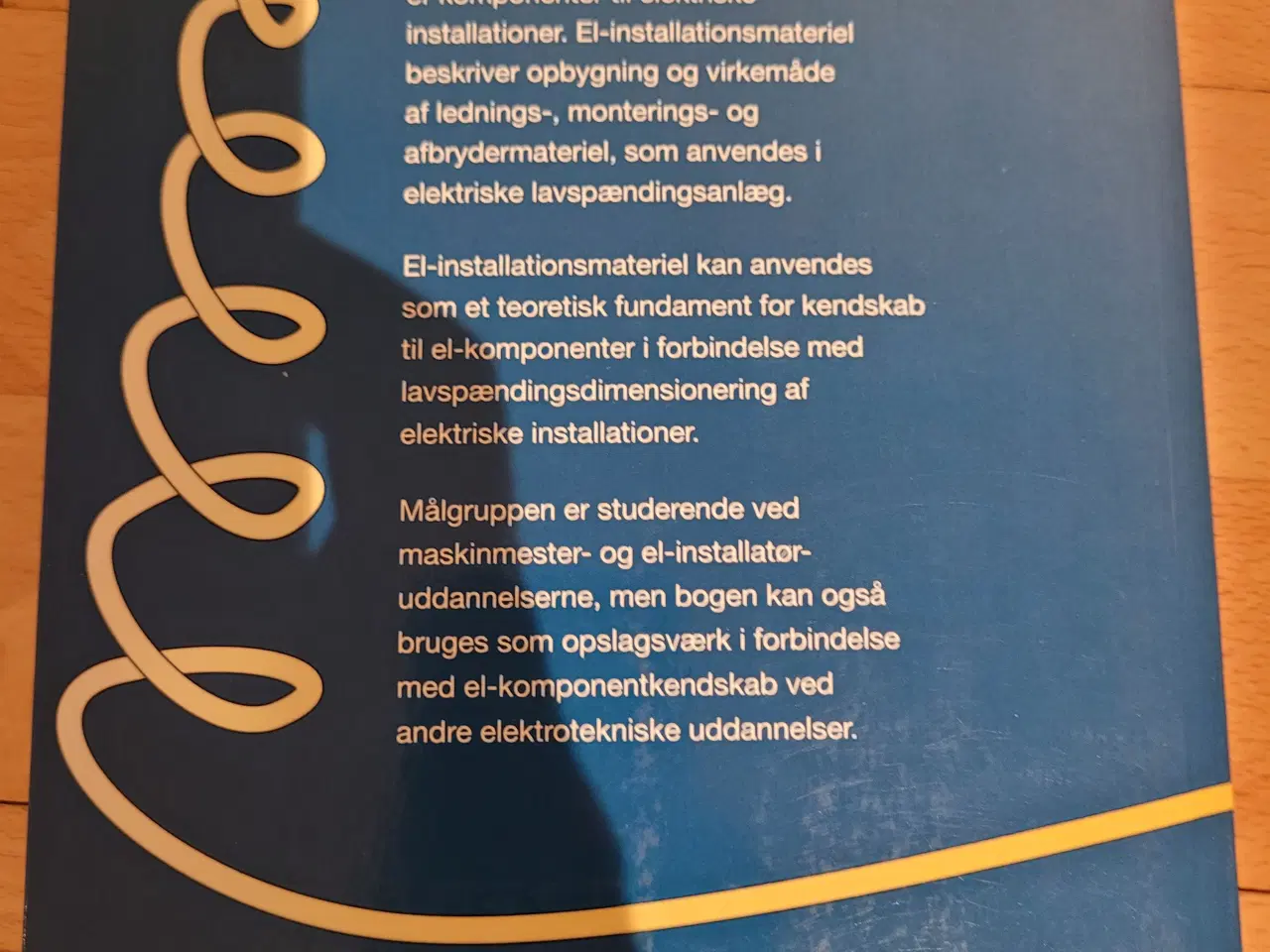 Billede 2 - Elektroteknik 8 - El-installationsmateriel