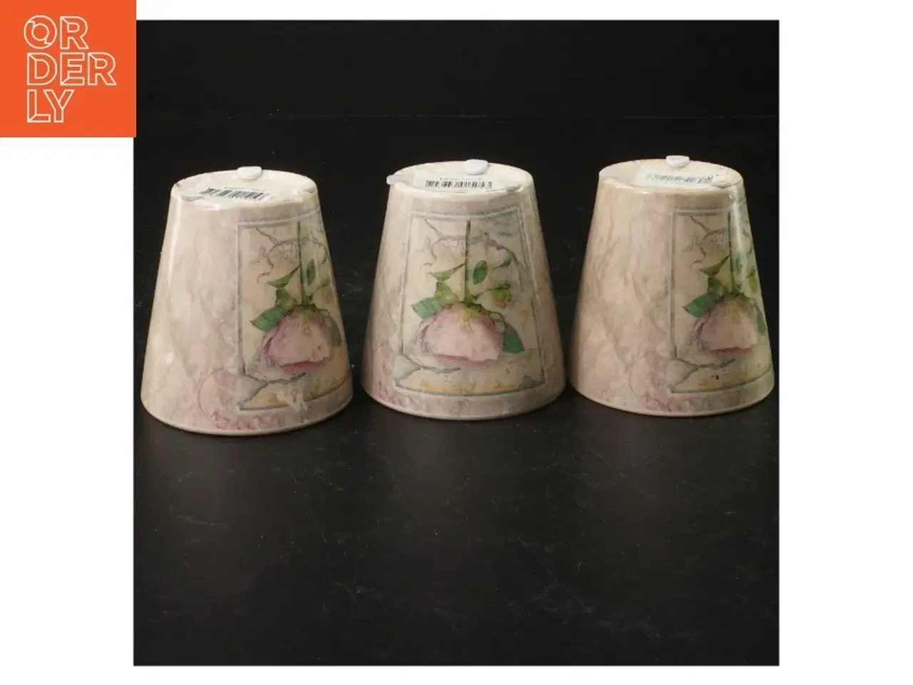 Billede 2 - Keramikkrus og -kopper med blomstermotiv (str. 7x7,5 cm)