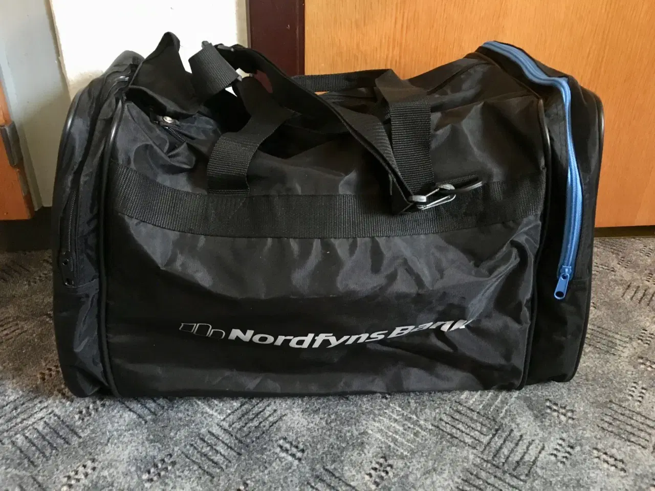 Billede 3 - Stor sort taske til salg