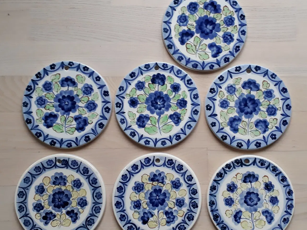Billede 1 - 7 gamle håndmalede Polske Platter