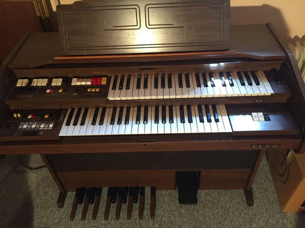 Billede 1 - ELKA el-orgel model E9