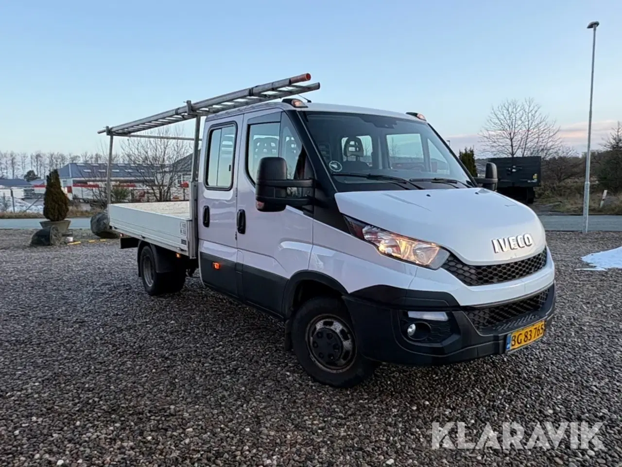 Billede 6 - Mandskabsvogn Iveco 35C15 med lad