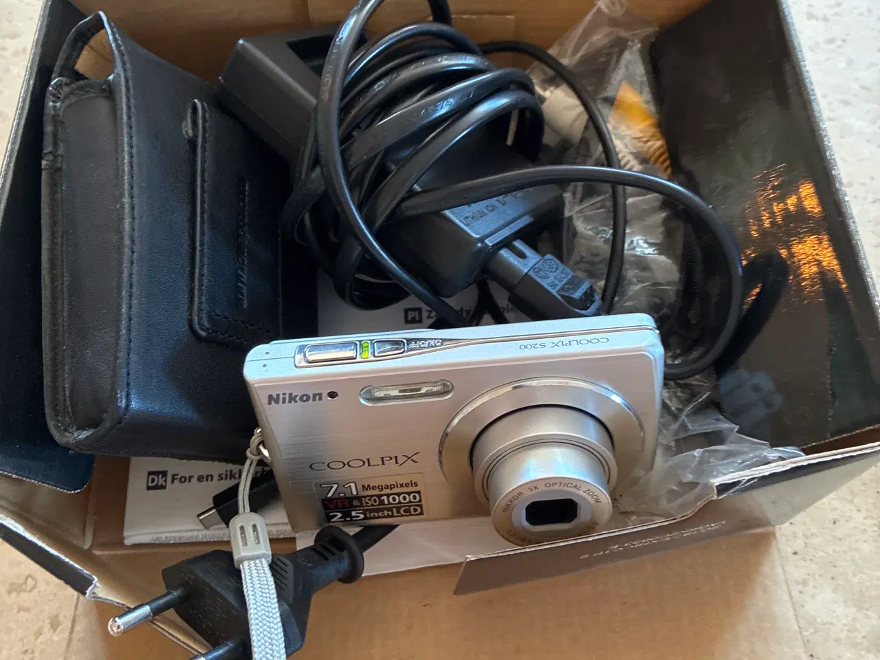 Billede 2 - Nikon Coolpix S200 – med æske og oplader