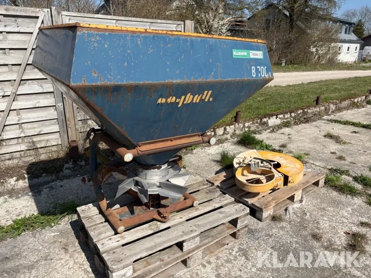 Billede 2 - Gødningsspreder Bøgballe B 700