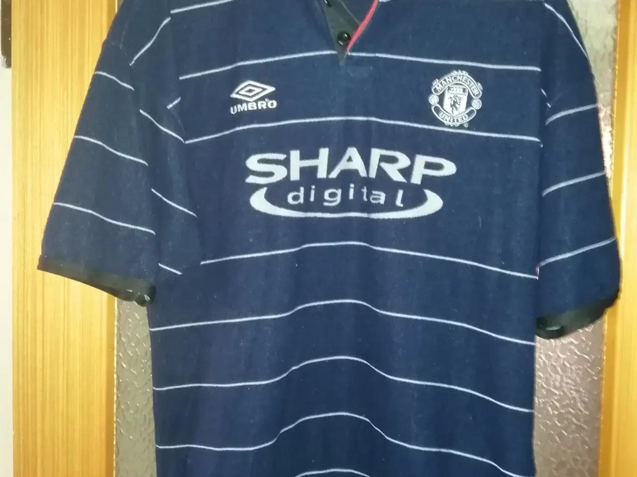 Billede 2 - MAN. UNITED RETRO AWAY 1999-00, UMBRO, STR L