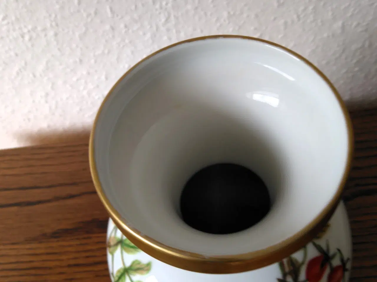Billede 4 - Flot håndmalet vase.