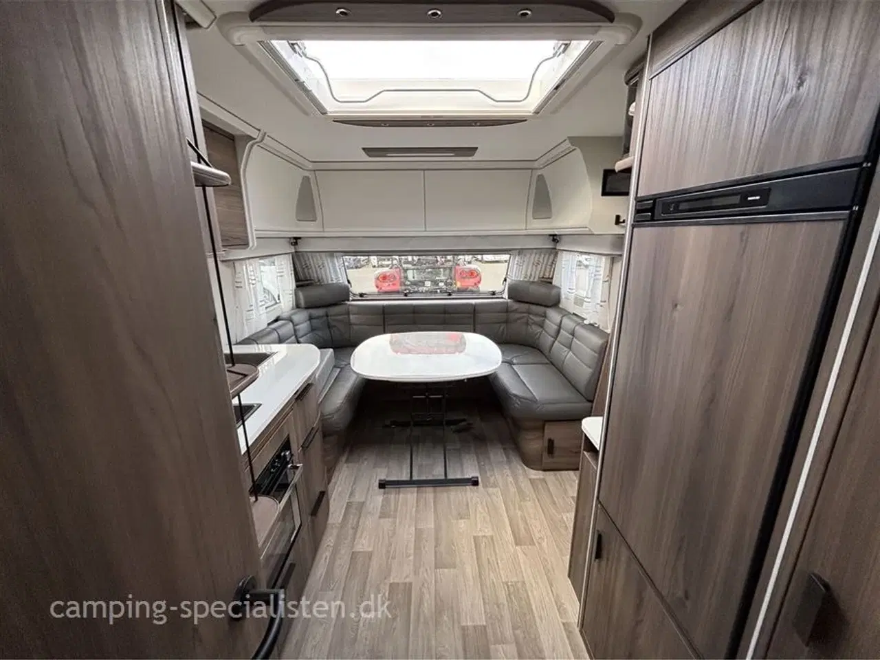 Billede 7 - 2025 - Kabe Ametist 560 GLE KS B8 PREMIUM LINE   Kabe Ametist GLE KS B8 PREMIUM LINE model 2025 kan snart opleves hos Camping-Specialisten.dk