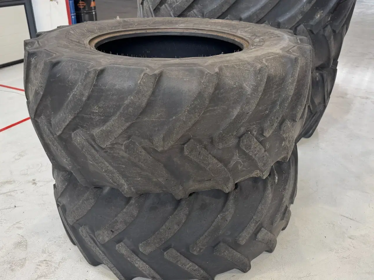 Billede 2 - Mitas 540/65R28