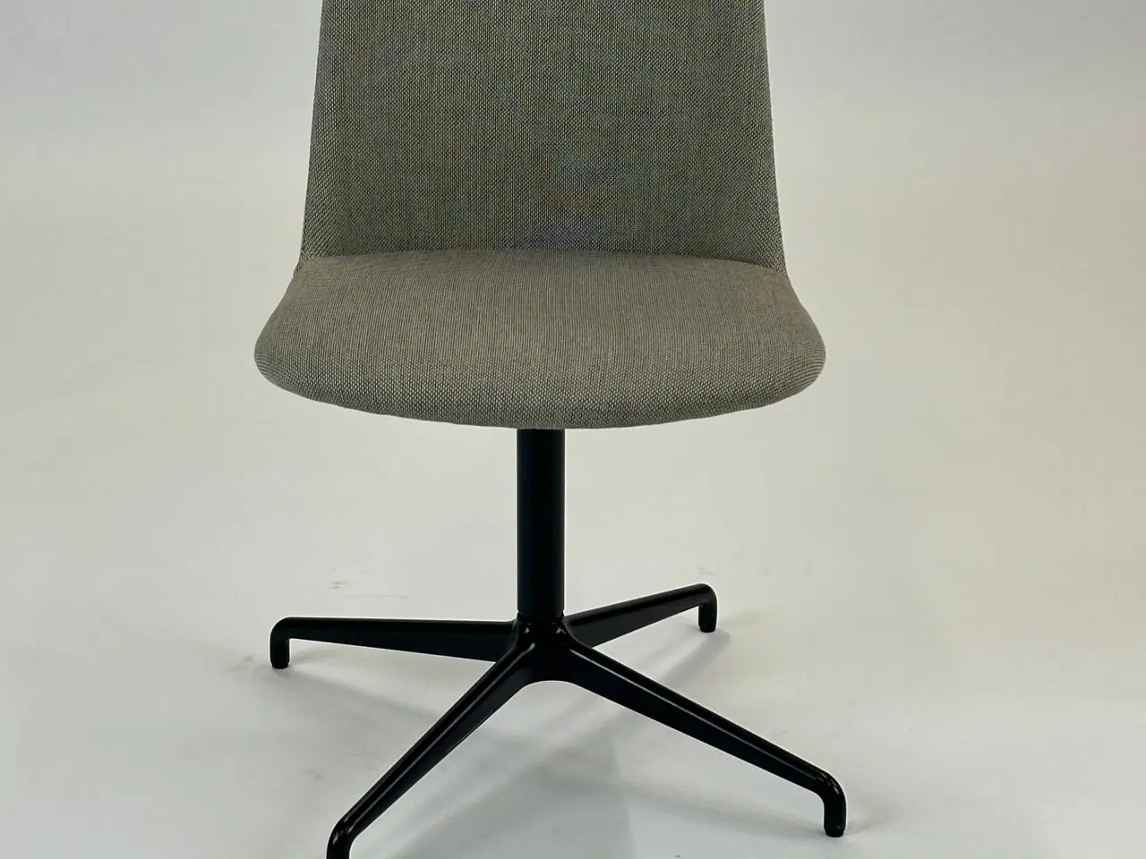 Billede 3 - &tradition | Rely Mødestol (Beige)