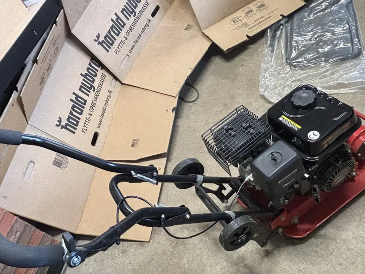 Billede 1 - Season Pladevibrator fra 2024